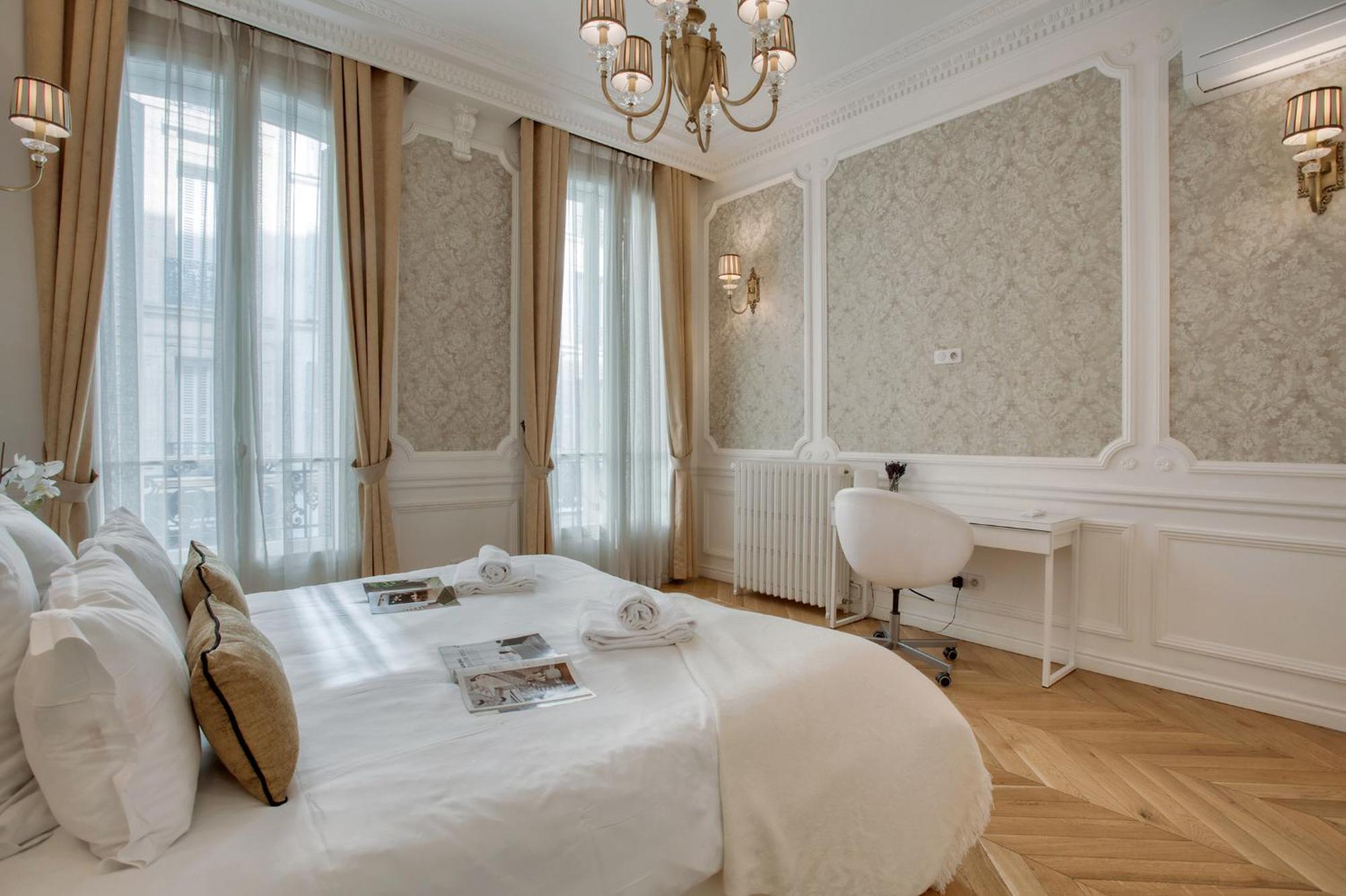 Luxueux 200M2 5Ch Champs Elysees A 1Min Perle Rare Παρίσι Εξωτερικό φωτογραφία