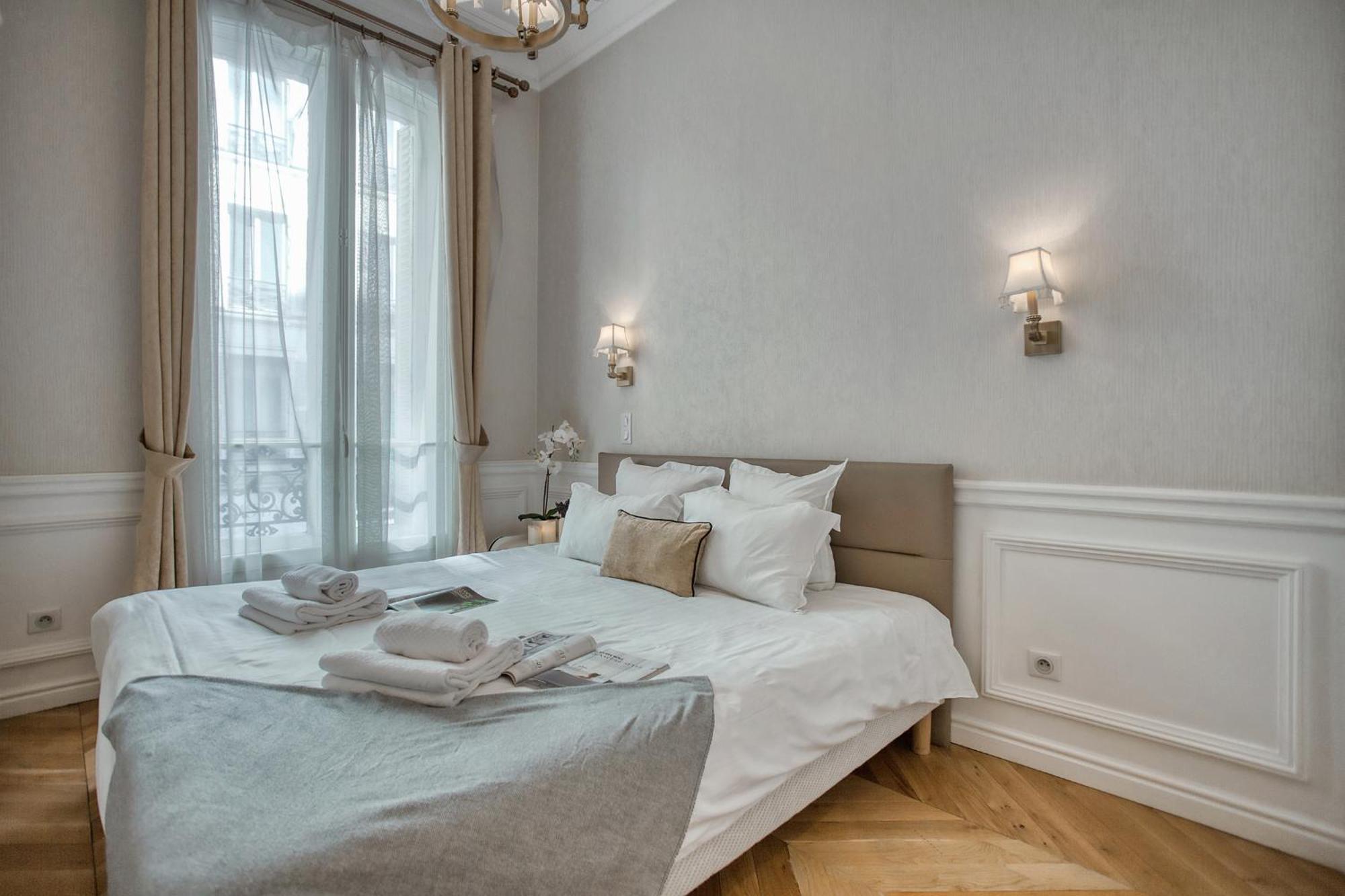 Luxueux 200M2 5Ch Champs Elysees A 1Min Perle Rare Παρίσι Εξωτερικό φωτογραφία