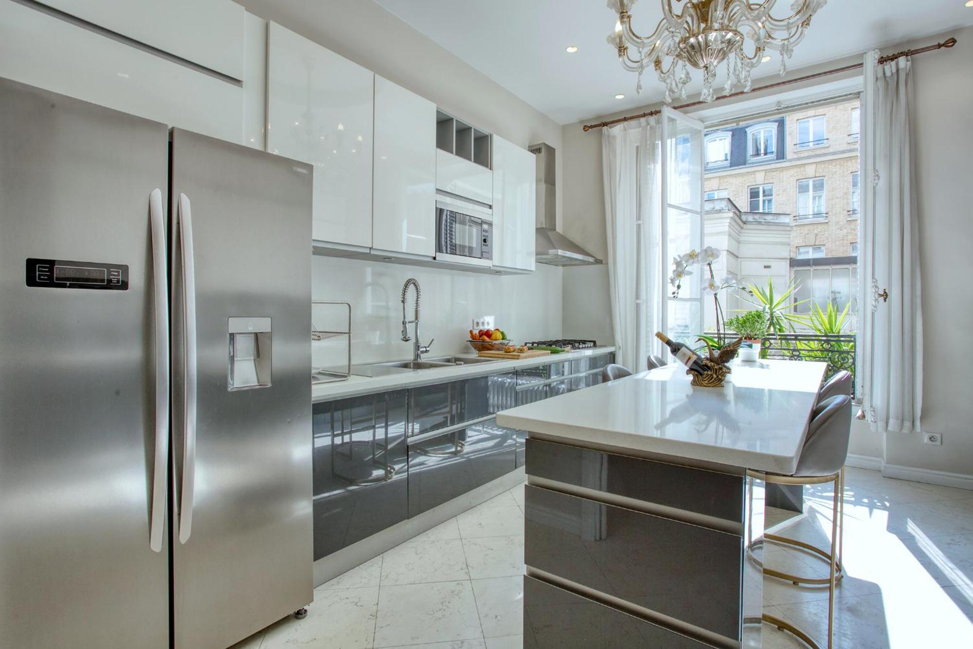Luxueux 200M2 5Ch Champs Elysees A 1Min Perle Rare Παρίσι Εξωτερικό φωτογραφία